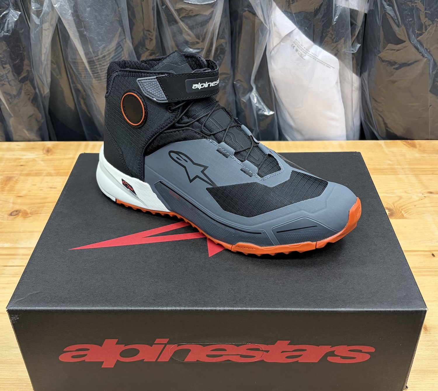 stuntexshop-delivery-15.jpg