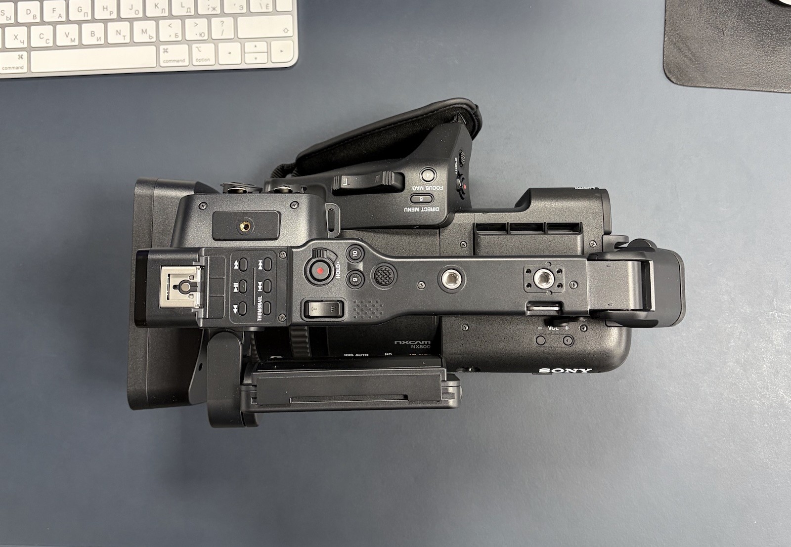 sony-nx800-4.jpg